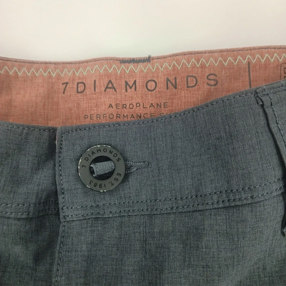 7 Diamonds Aeroplane Performance Shorts Mens Charcoal Gray Golf Activewear 32